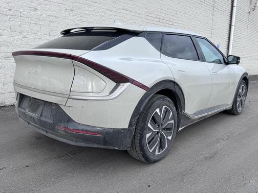 2022 Kia EV6 Wind