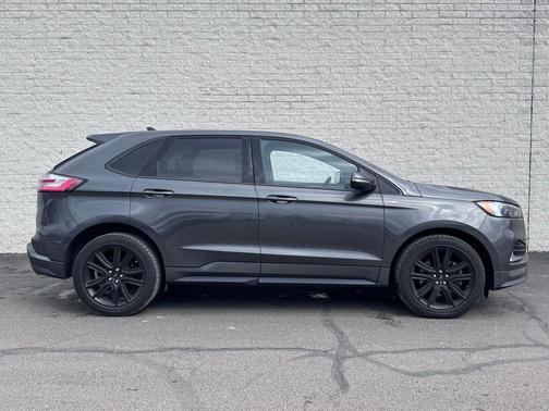 2020 Ford Edge ST