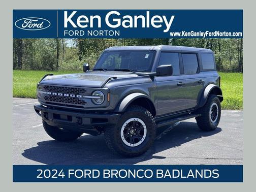 CARBONIZED GRAY METALLIC 2024 Ford Bronco Badlands