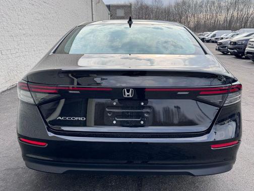 2024 Honda Accord LX 1.5T