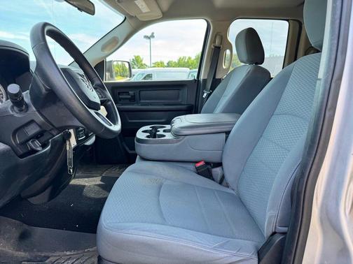 Bright Silver Metallic Clearcoat 2013 RAM 1500 Tradesman