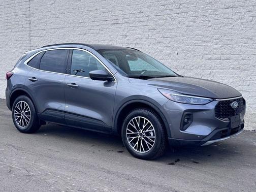 2023 Ford Escape PHEV SE