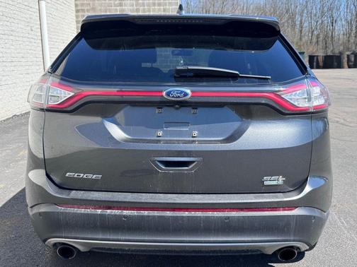 MAGNETIC METALLIC 2018 Ford Edge SEL