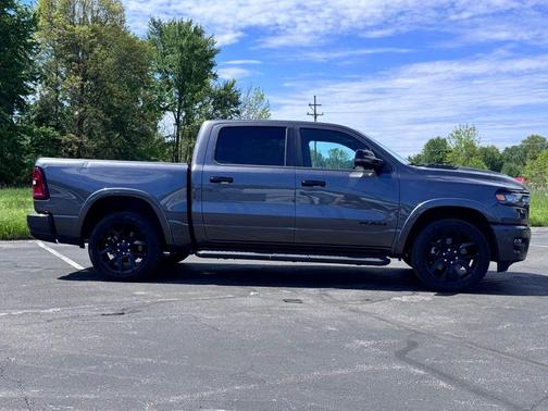 Granite Crystal Metallic Clearcoat 2025 RAM 1500 Laramie