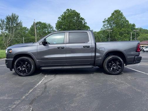 Granite Crystal Metallic Clearcoat 2025 RAM 1500 Laramie