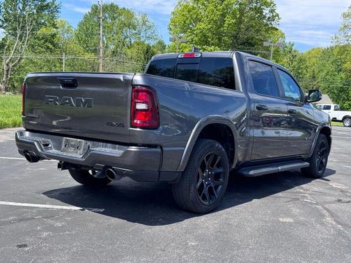 Granite Crystal Metallic Clearcoat 2025 RAM 1500 Laramie
