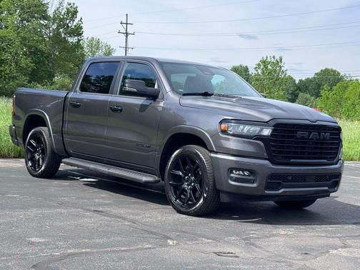 Granite Crystal Metallic Clearcoat 2025 RAM 1500 Laramie
