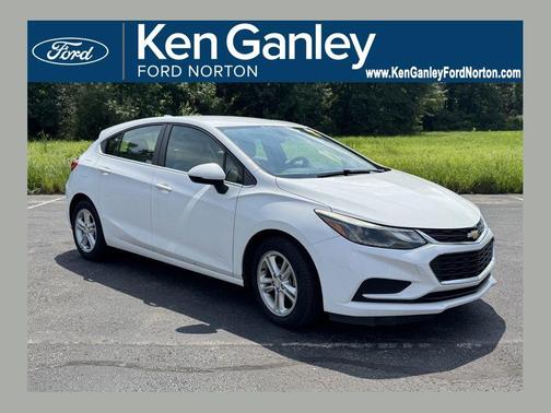 Summit White 2017 Chevrolet Cruze LT