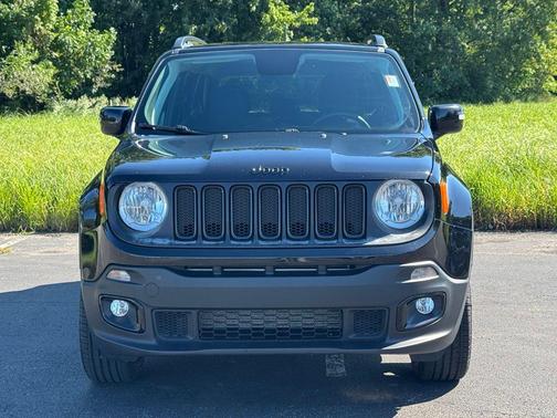 Black 2018 Jeep Renegade Latitude