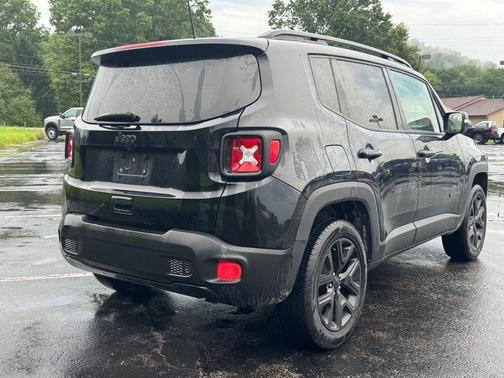 Black 2018 Jeep Renegade Latitude