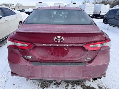 2020 Toyota Camry SE