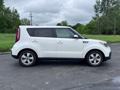 Clear White 2019 Kia Soul Base