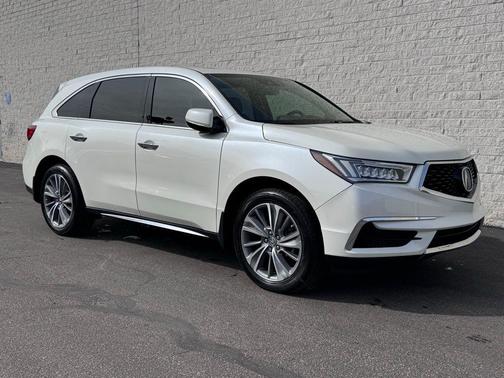 White Diamond Pearl 2017 Acura MDX 3.5L w/Technology Package