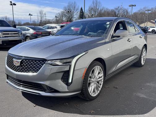 2022 Cadillac CT4 Premium Luxury