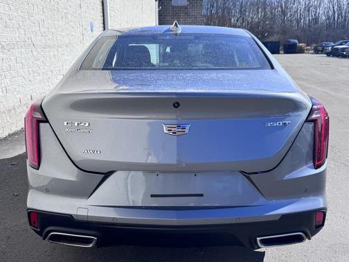 2022 Cadillac CT4 Premium Luxury