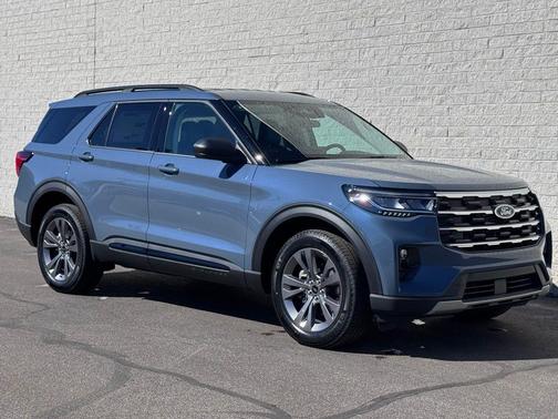 2026 Ford Explorer Active w/200A Pkg