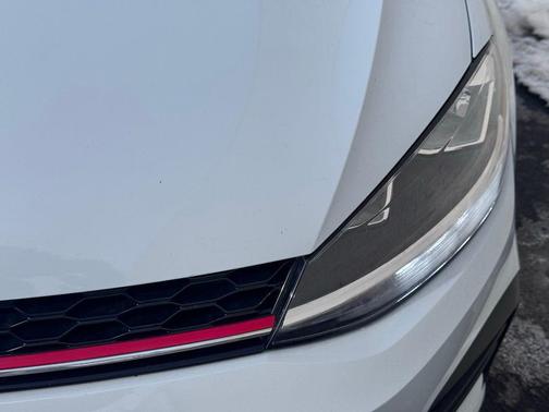2019 Volkswagen Golf GTI 2.0T S 4-Door