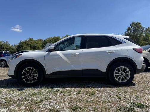 2021 Ford Escape SE