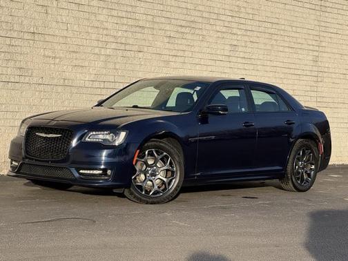 2017 Chrysler 300 S
