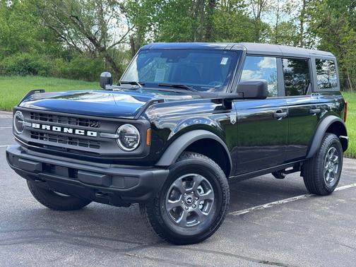 SHADOW BLACK 2026 Ford Bronco Big Bend