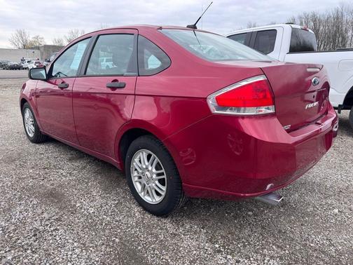 Sangria Red Clearcoat Metallic 2009 Ford Focus SE