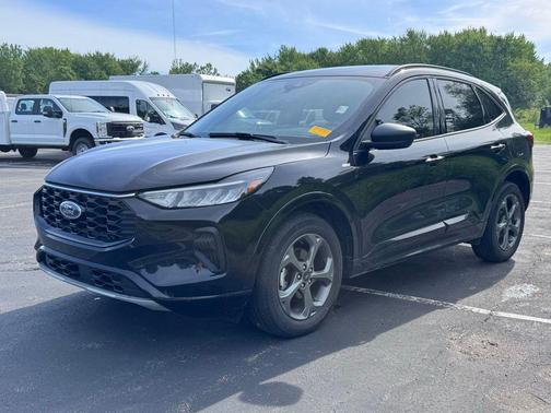 AGATE BLACK METALLIC 2023 Ford Escape ST-Line