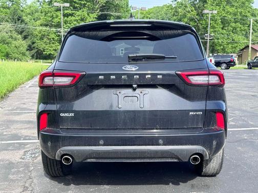 AGATE BLACK METALLIC 2023 Ford Escape ST-Line