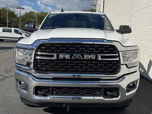 2022 RAM 2500 Big Horn Crew Cab 4x4 6'4' Box