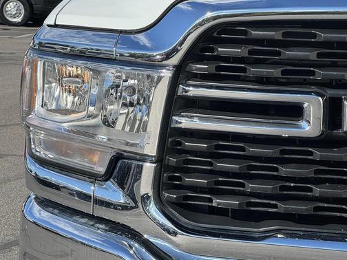 2022 RAM 2500 Big Horn Crew Cab 4x4 6'4' Box
