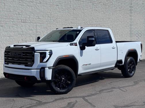 2024 GMC Sierra 2500 AT4