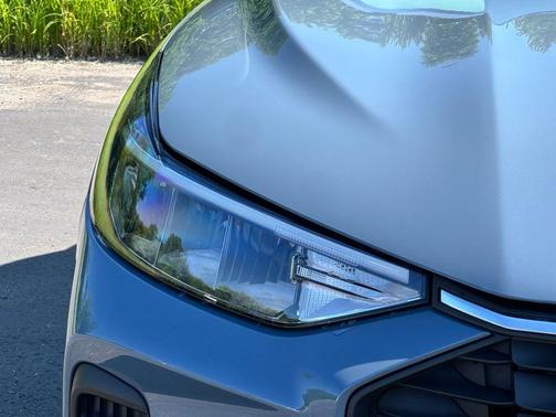 VAPOR BLUE METALLIC 2025 Ford Escape Active