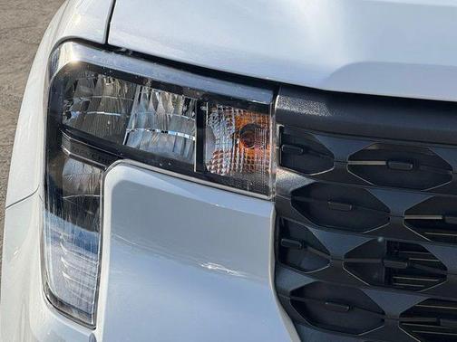 SPACE WHITE METALLIC 2026 Ford Maverick XL