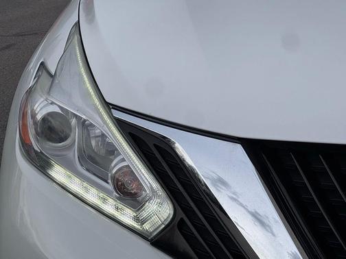 Pearl White 2016 Nissan Murano S