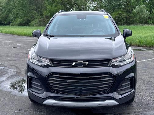 Mosaic Black Metallic 2018 Chevrolet Trax LT