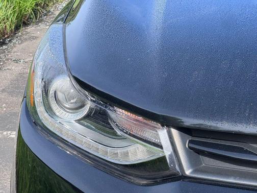 Mosaic Black Metallic 2018 Chevrolet Trax LT