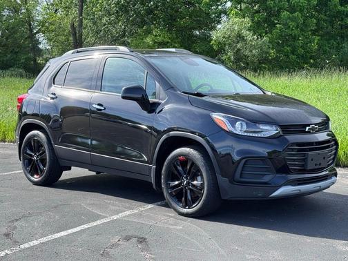 Mosaic Black Metallic 2018 Chevrolet Trax LT