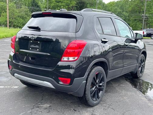 Mosaic Black Metallic 2018 Chevrolet Trax LT