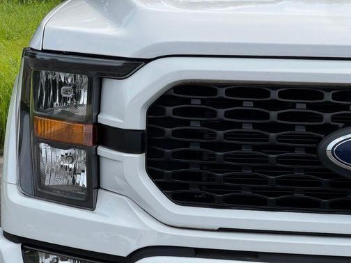 Oxford White 2023 Ford F-150 XL