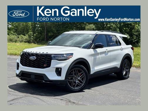 Star White Metallic Tri-Coat 2026 Ford Explorer ST
