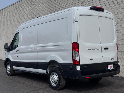 Oxford White 2026 Ford Transit-250 Base