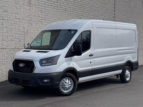 Oxford White 2026 Ford Transit-250 Base