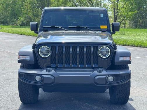 Black Clearcoat 2021 Jeep Wrangler Willys