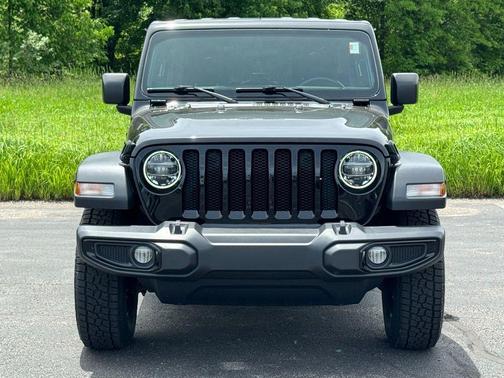 Black Clearcoat 2021 Jeep Wrangler Willys
