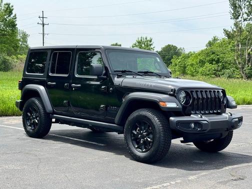 Black Clearcoat 2021 Jeep Wrangler Willys