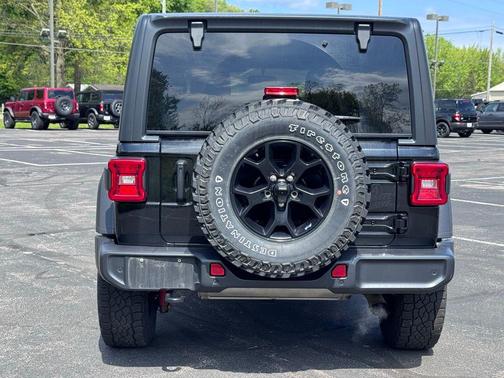 Black Clearcoat 2021 Jeep Wrangler Willys