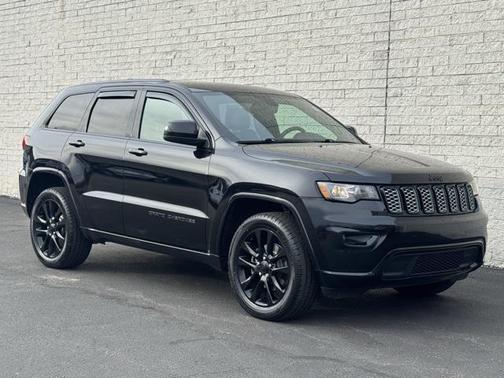 2017 Jeep Grand Cherokee Altitude