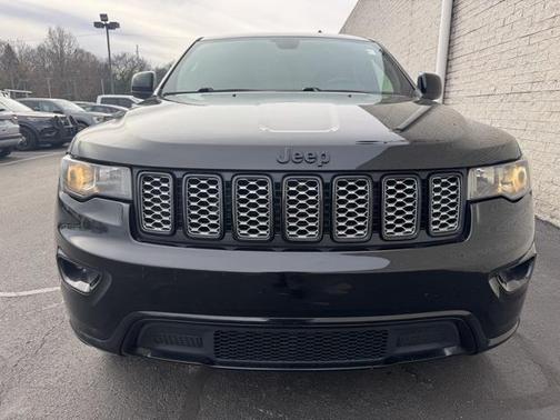 2017 Jeep Grand Cherokee Altitude