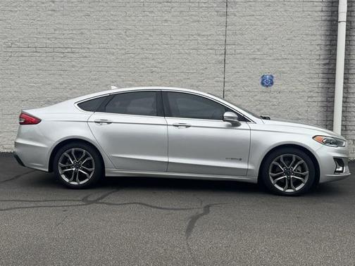 2019 Ford Fusion Hybrid Titanium