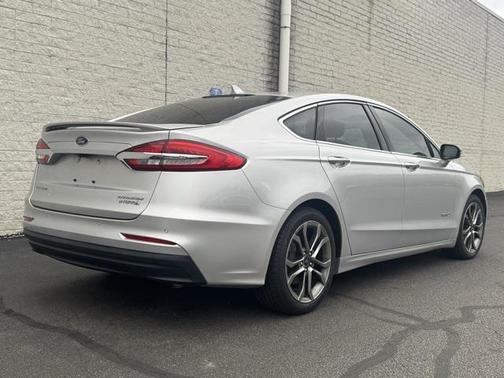 2019 Ford Fusion Hybrid Titanium