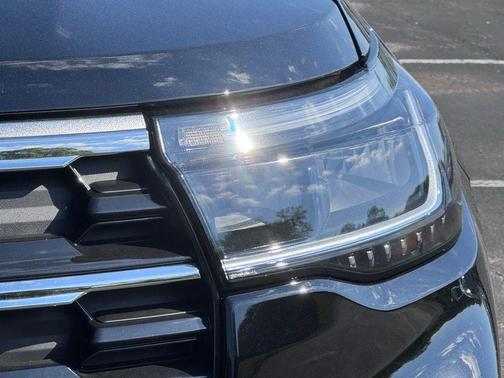 AGATE BLACK METALLIC 2026 Ford Explorer Active